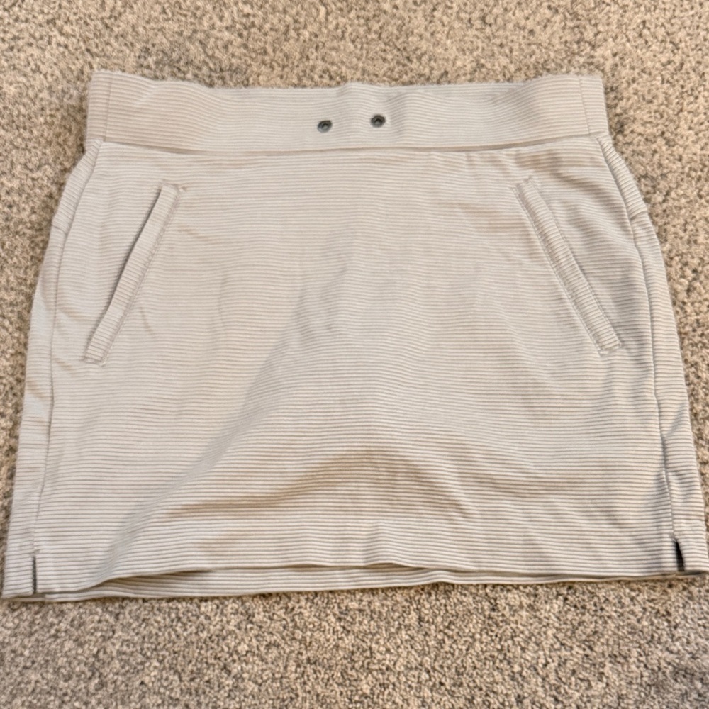 Athleta grey striped skort XS